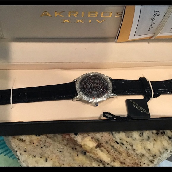 ? AKRIBOS XXIV NWT